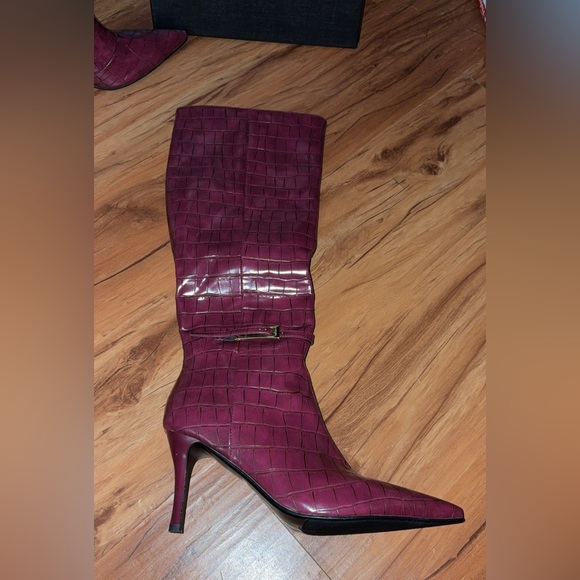 Never worn Dark red snake skin healed boots size 9.5 - Picture 2 of 6